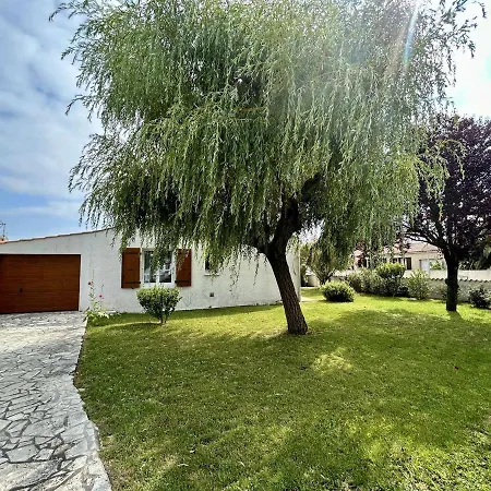 Maison Renovee 3 Ch Avec Jardin, Pres Centre, Plages Et Pistes Cyclables - Saint-pierre D'oleron - Fr-1-246a-195 펜션 *
